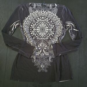 New Directions Black and White Ornate Long Sleeve Top